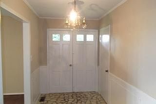 4th image of 2365 Herren St
