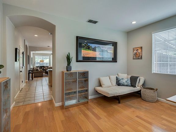 5th image of 2353 Canary Ct