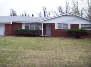 5809 E Kenawee St, Wichita, KS 67220