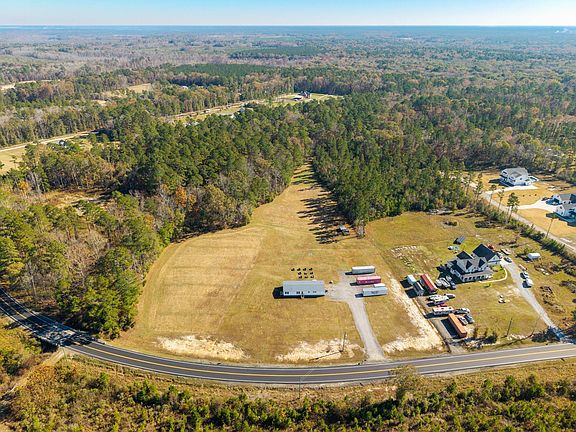 4th image of 1640 Calamus Pond Rd