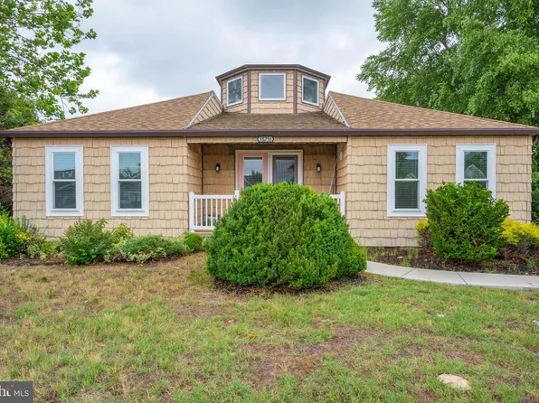 38256 Waterway Dr, Ocean View, DE 19970