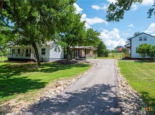 510 Woodland Trl, San Marcos, TX 78666