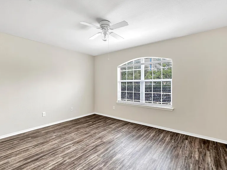 9641 Olivia Dr — Photo 25