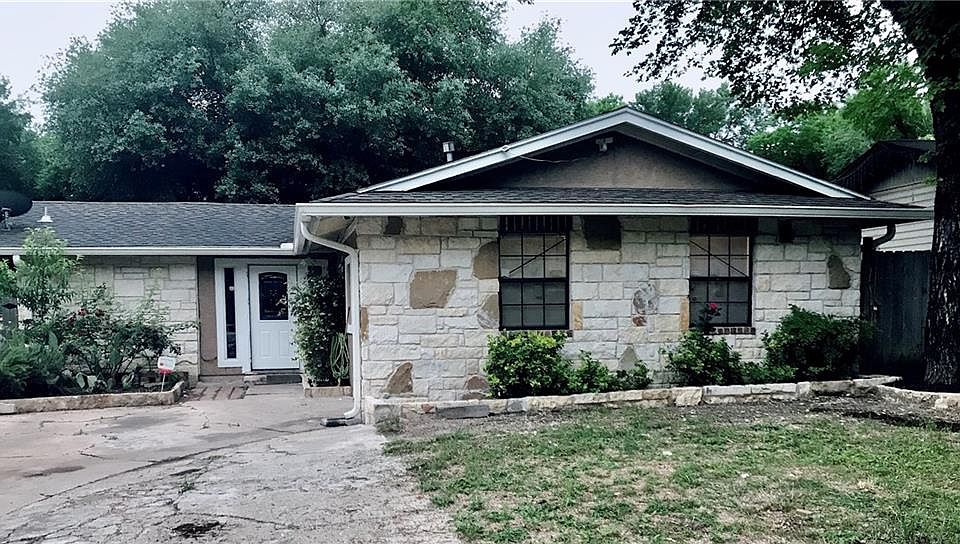 1st image of 2407 Bitter Creek Dr