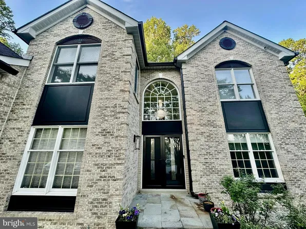 106 Bassatt Dr, Downingtown, PA 19335