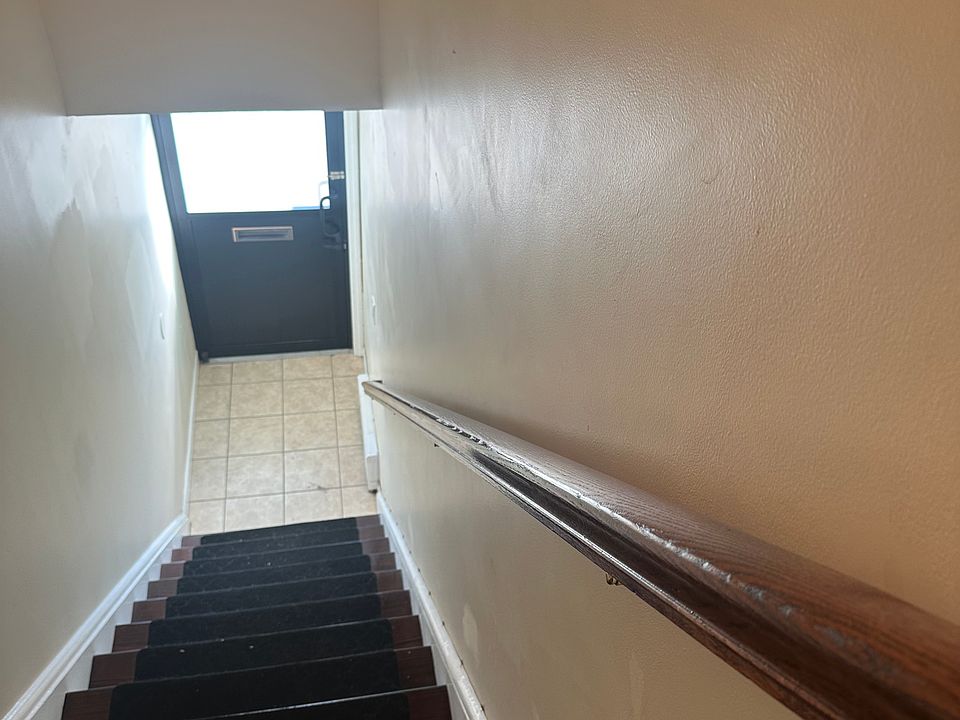 1st image of 4089 Hylan Blvd #C