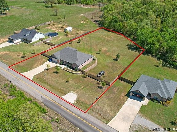 3rd image of 2086 Ranchette Rd