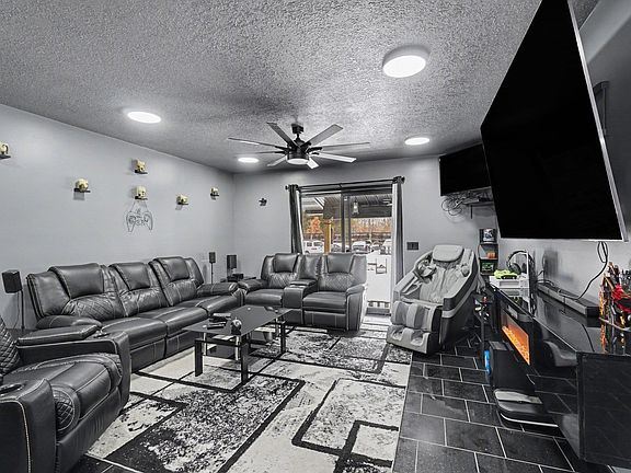 2nd image of 11115 E Valley Rd