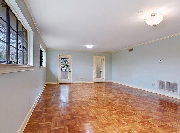 3rd image of 5231 Saint Charles Ave APT B