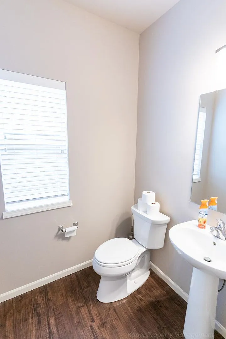 6142 Pine Ridge Way — Photo 4