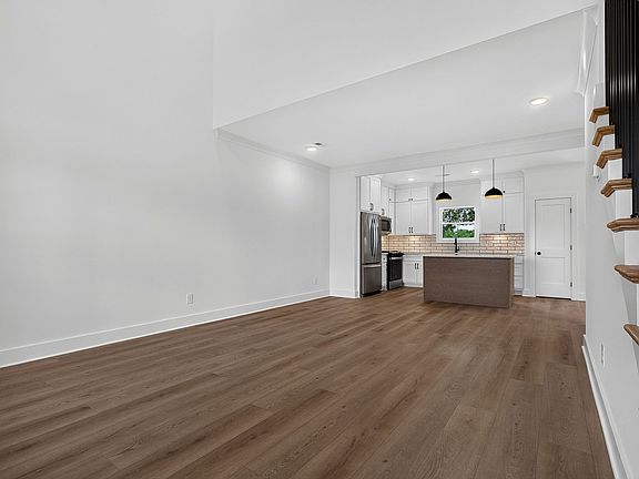 4th image of 193 Cripps Ln Lot 7