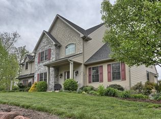 165 Smokestown Rd, Reinholds, PA 17569