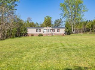1530 Janet Rd, Stoneville, NC 27048