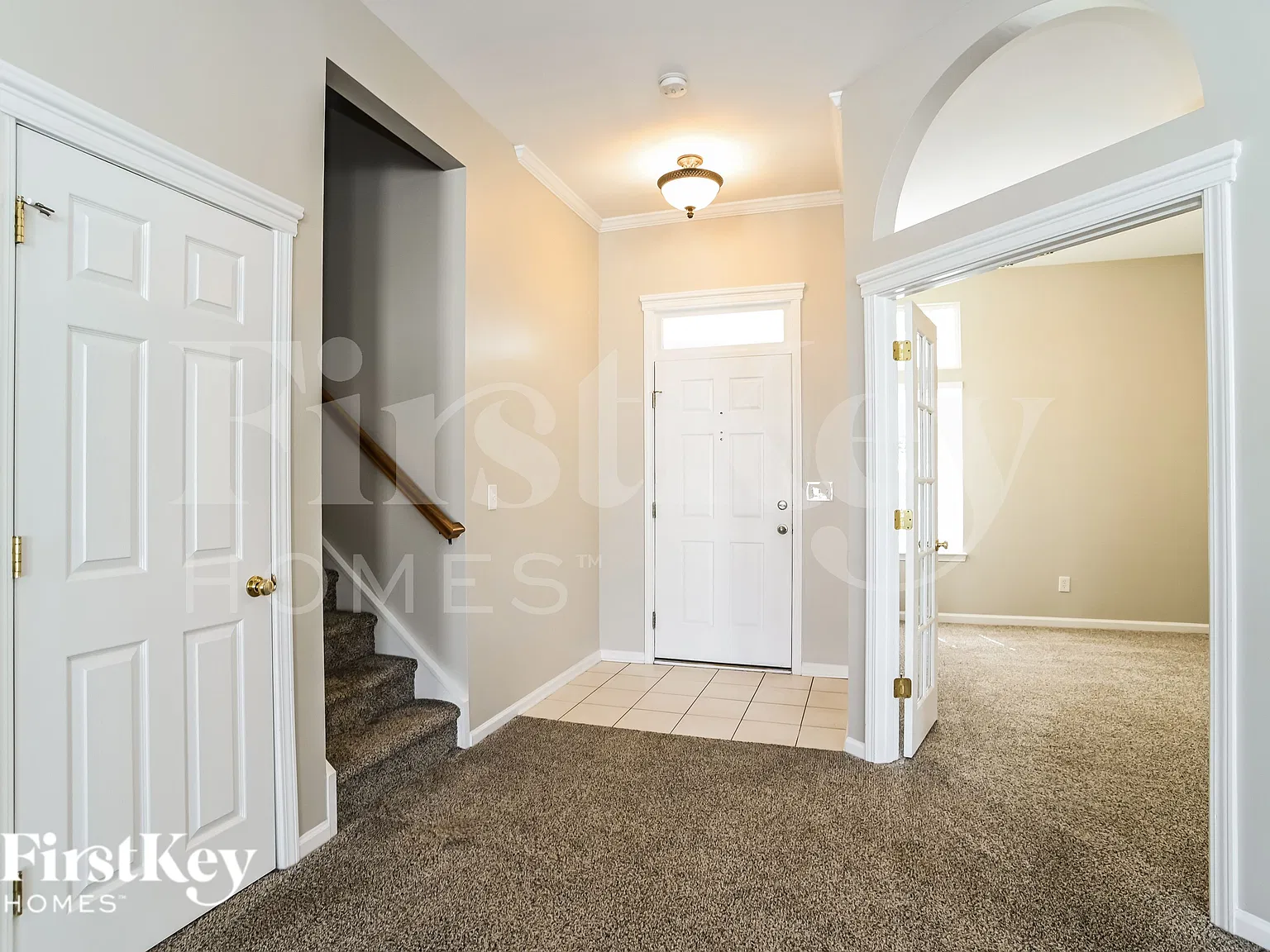 3 bed, 3.0 bath, 2724 sqft, $2,820 — Photo 3