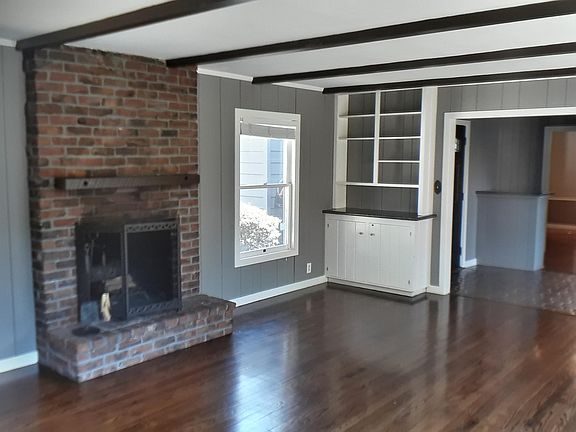 5th image of 871 Arnold Way