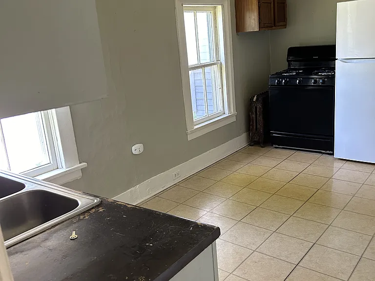3212 East Ave #4 — Photo 4