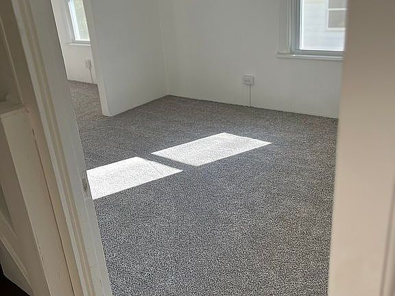 3rd image of 29 North St