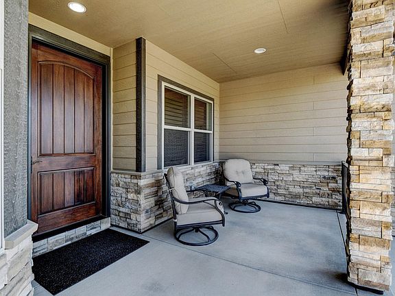 5th image of 3817 Desert Rose Ct