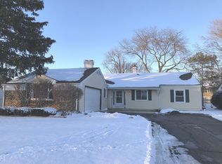 531 Mohican Rd, Carol Stream, IL 60188