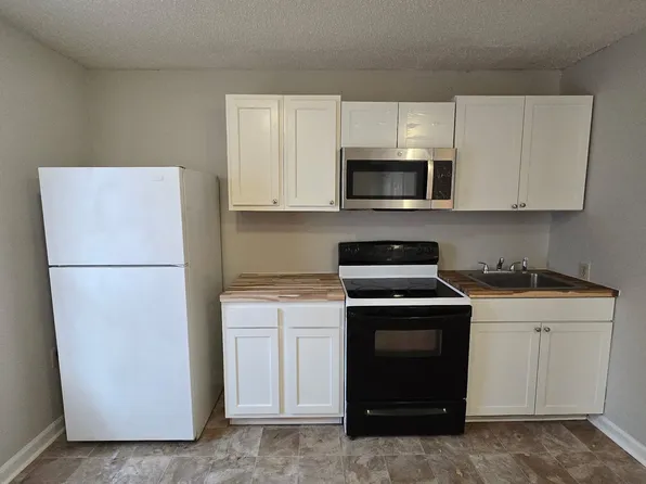 310 W Pine St #C, Goldsboro, NC 27530