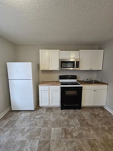 310 W Pine St #C Photo 1