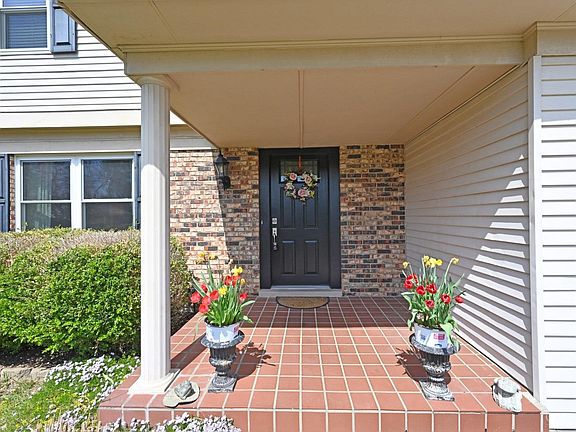 2nd image of 6370 Glengariff Ct