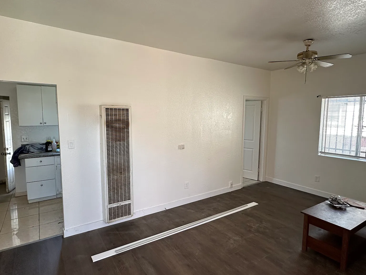 3 bed, 700 sqft, $2,190 — Photo 4