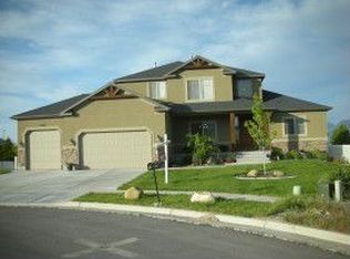 13589 S White Doe Cir, Riverton, UT 84065
