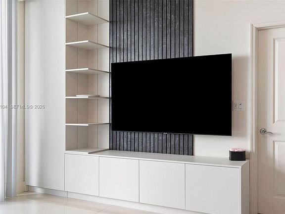 4th image of 7900 Harbor Island Dr APT 518