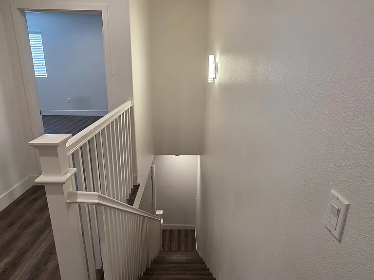 5632 Willowcrest Ave #202 — Photo 9