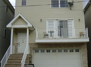 149 W 1st St #2FLR, Bayonne, NJ 07002