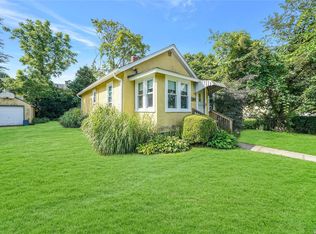 260 Irving St, Central Islip, NY 11722