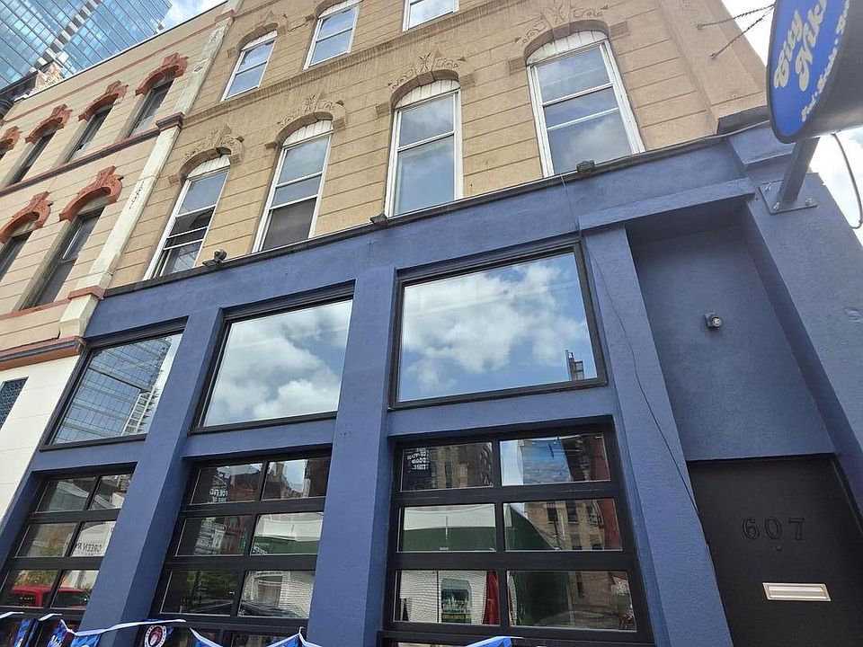 1st image of 607 N Wells St #3R