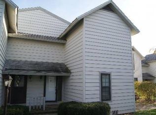 711 Wakefield Rd, Gurnee, IL 60031