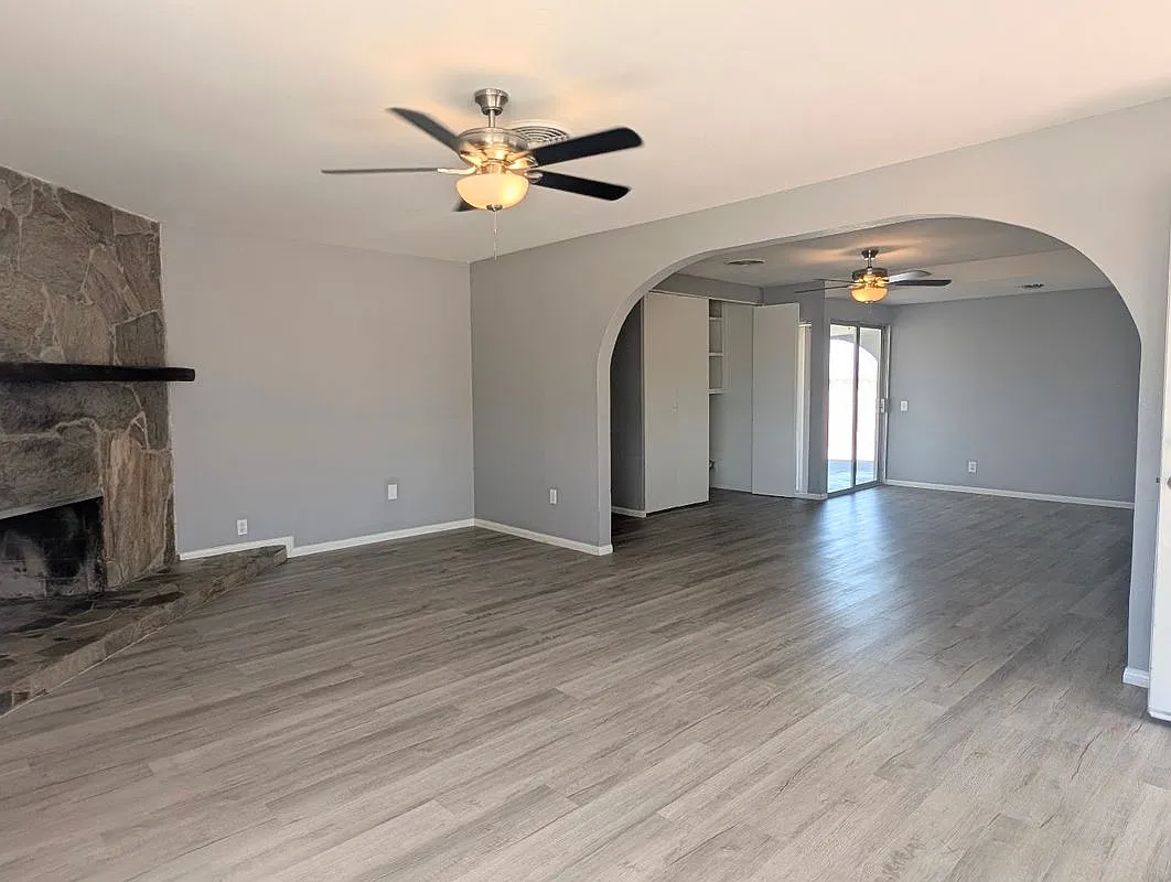 3 bed, 2.0 bath, 1466 sqft, $1,500 — Photo 3