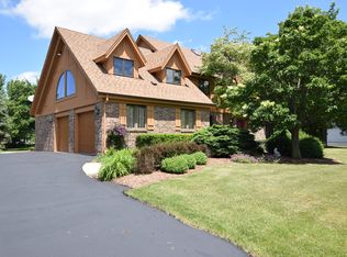 20920 Coventry Dr, Brookfield, WI 53045
