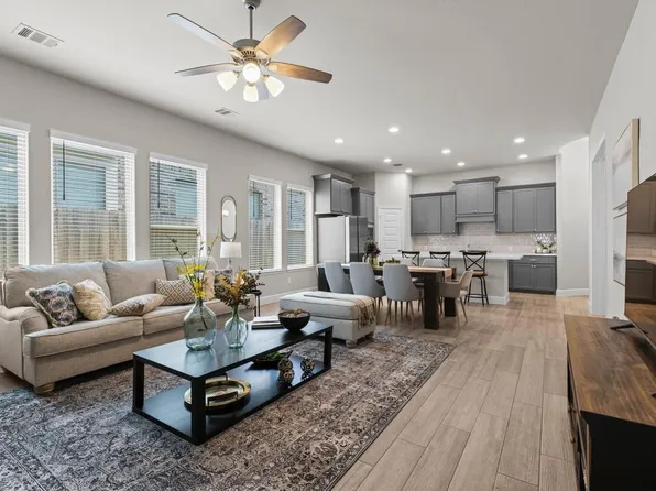 321 Rise Ln, Montgomery, TX 77316