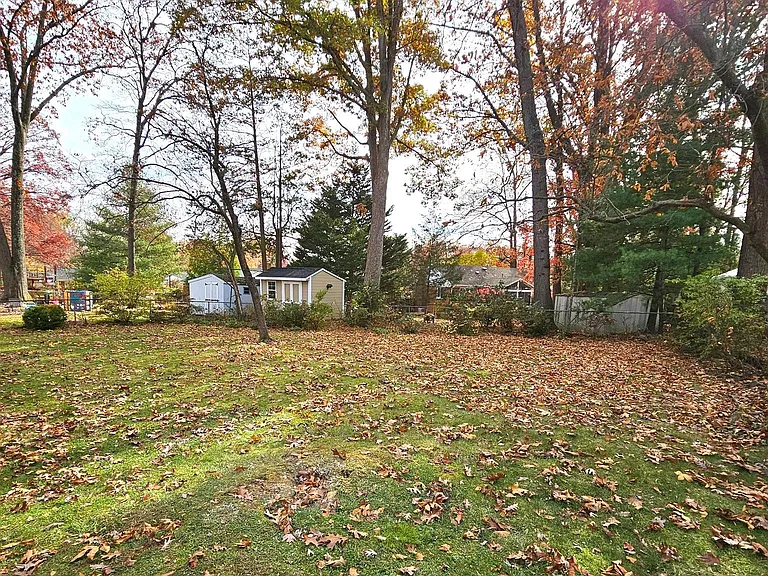 7429 Carol Ln — Photo 29