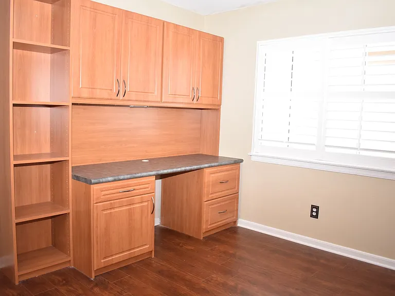 1281 Aguirre Dr — Photo 12