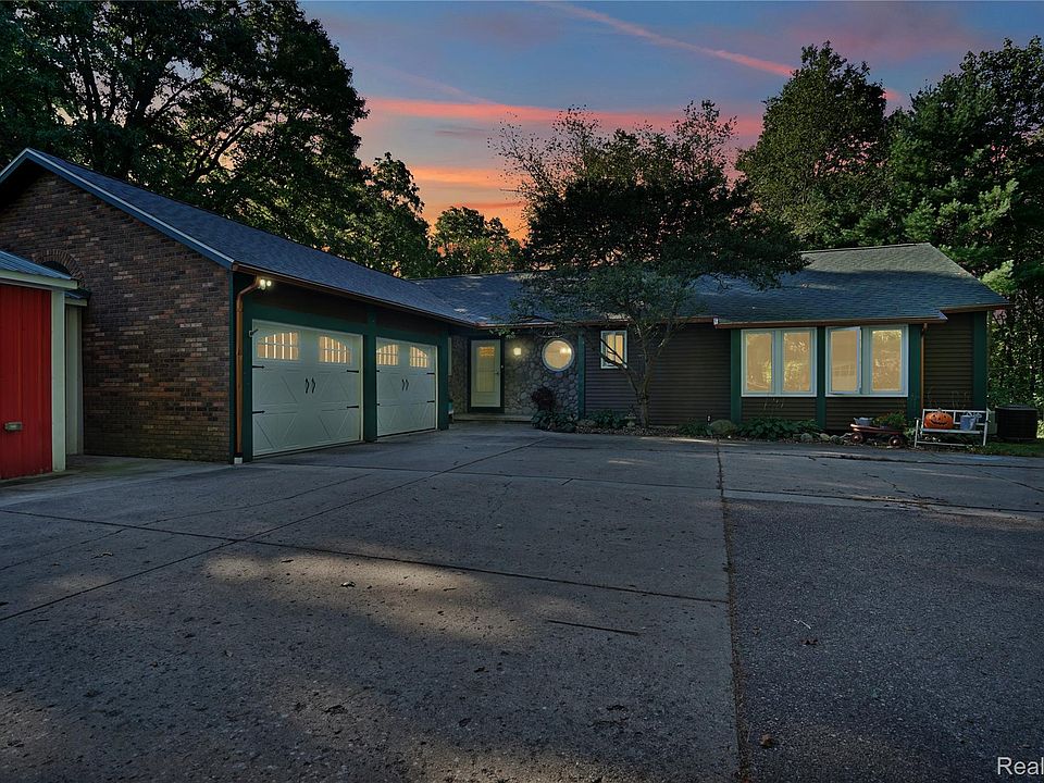 1st image of 3738 Winterwood Dr