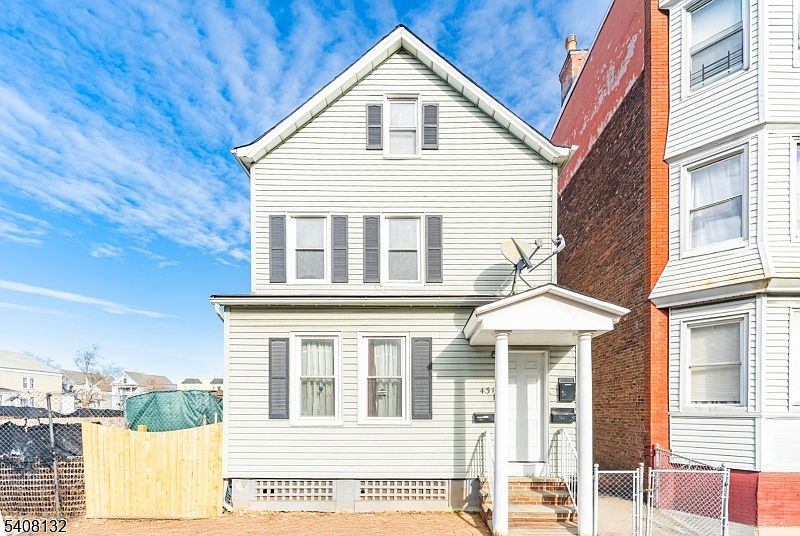 1st image of 431 E Jersey St