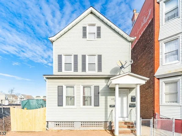 431 E Jersey St, Elizabeth City, NJ 07206