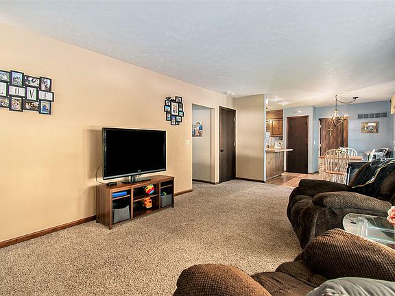 5th image of 1724 N Bay Dr
