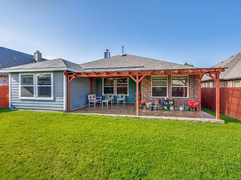 1421 Grackle Dr — Photo 24