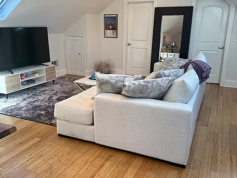 744 Saint Charles Ave NE #C — Photo 49