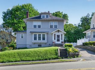 962 Pleasant St, Worcester, MA 01602