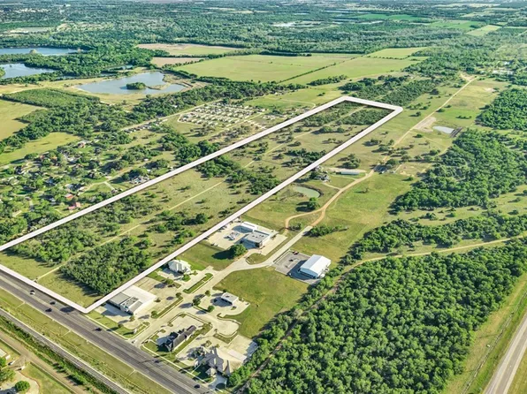 6753 Us Highway 87 N, Victoria, TX 77905