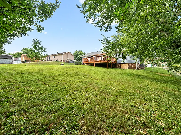 313 Grassland Dr — Photo 19