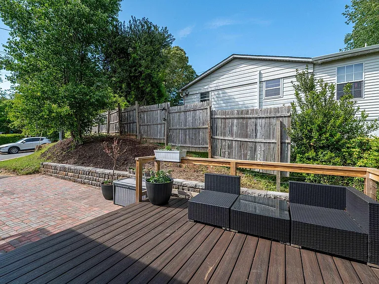105 Hartmans Mill Rd #A — Photo 45