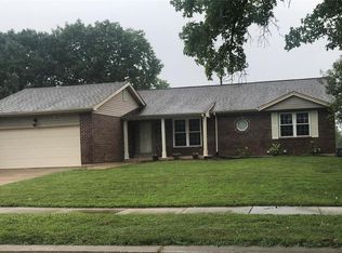 12052 Clichy Ln, Bridgeton, MO 63044